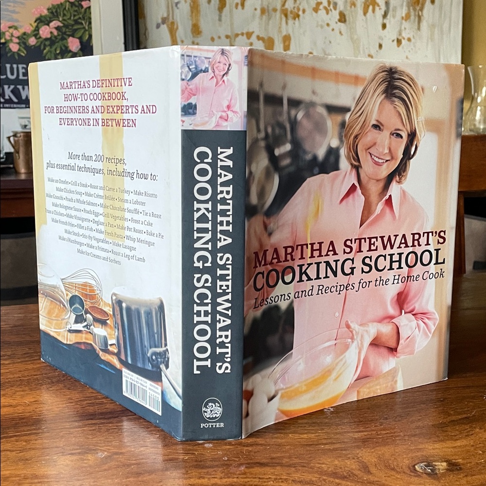 1st Edition & 1st Printing MARTHA STEWART Cooking School Cookbook Hardcover - Picture 3 of 14